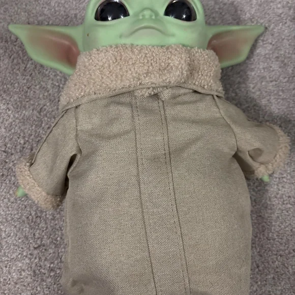 Yoda Toy - Picture 2 of 10